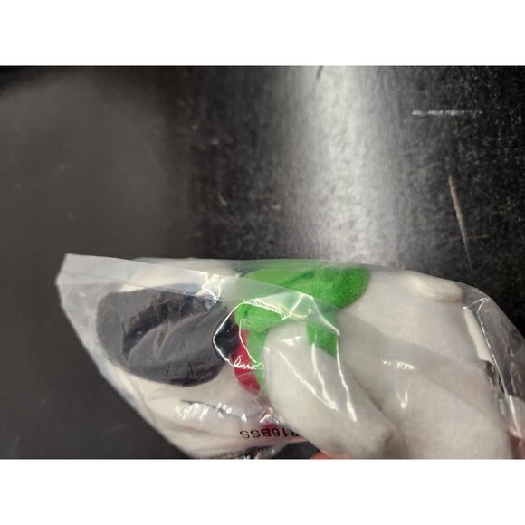 Metlife 2016 Snoopy Plush Toy With Red Bow Tie & Green Scarf  Peanuts Character - Picture 2 of 5